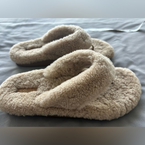 Olukai Shearling Slippers - Picture 8 of 11